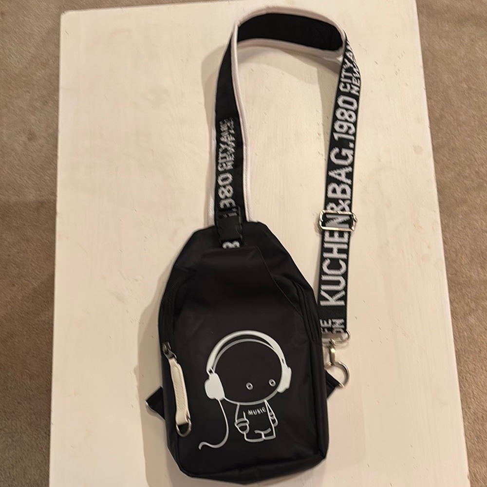 Kuchen & Bag 1980 Music  Crossbody Bag